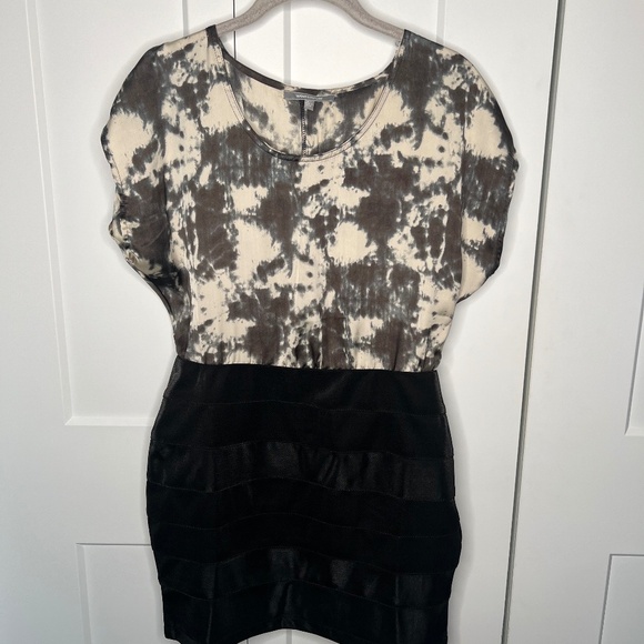 Wow Couture Tie Dye Banded Skirt Mini Dress NWT Junior's Size Large - Picture 1 of 5